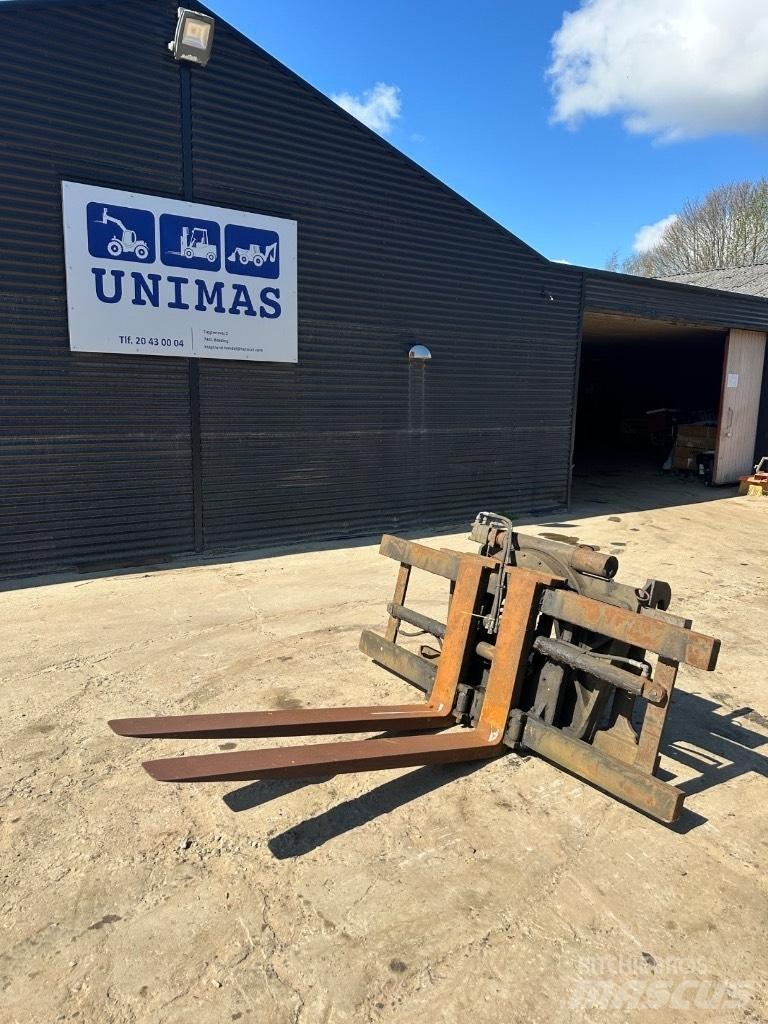  Andet 360 rotator Villák