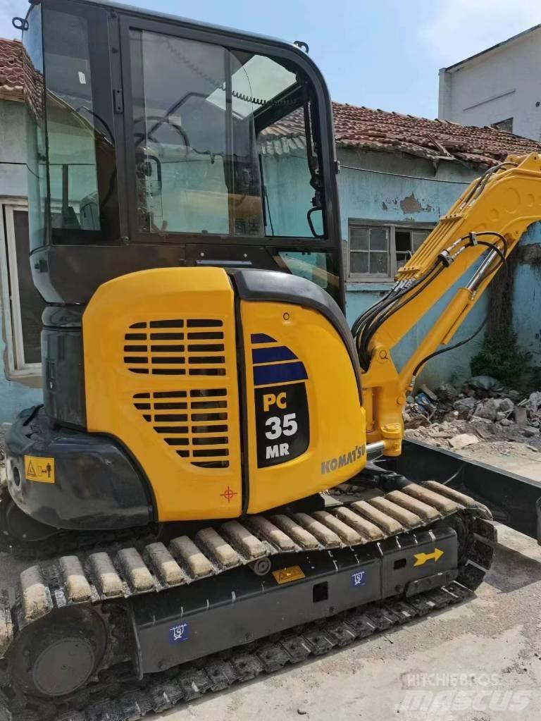 Komatsu PC 35 Mini kotrók < 7t