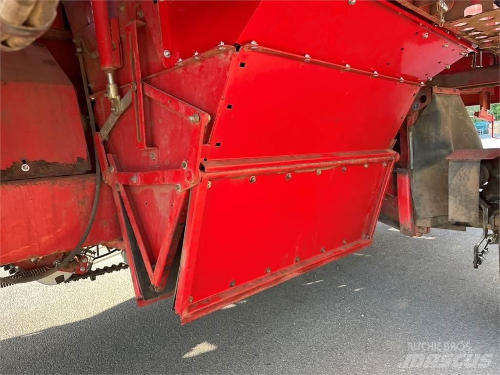 Grimme SE 140 SB Burgonya kombájnok és kiszedők