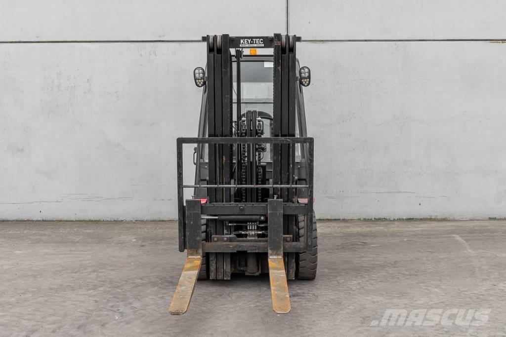 Manitou MI 25 D Dízel targoncák
