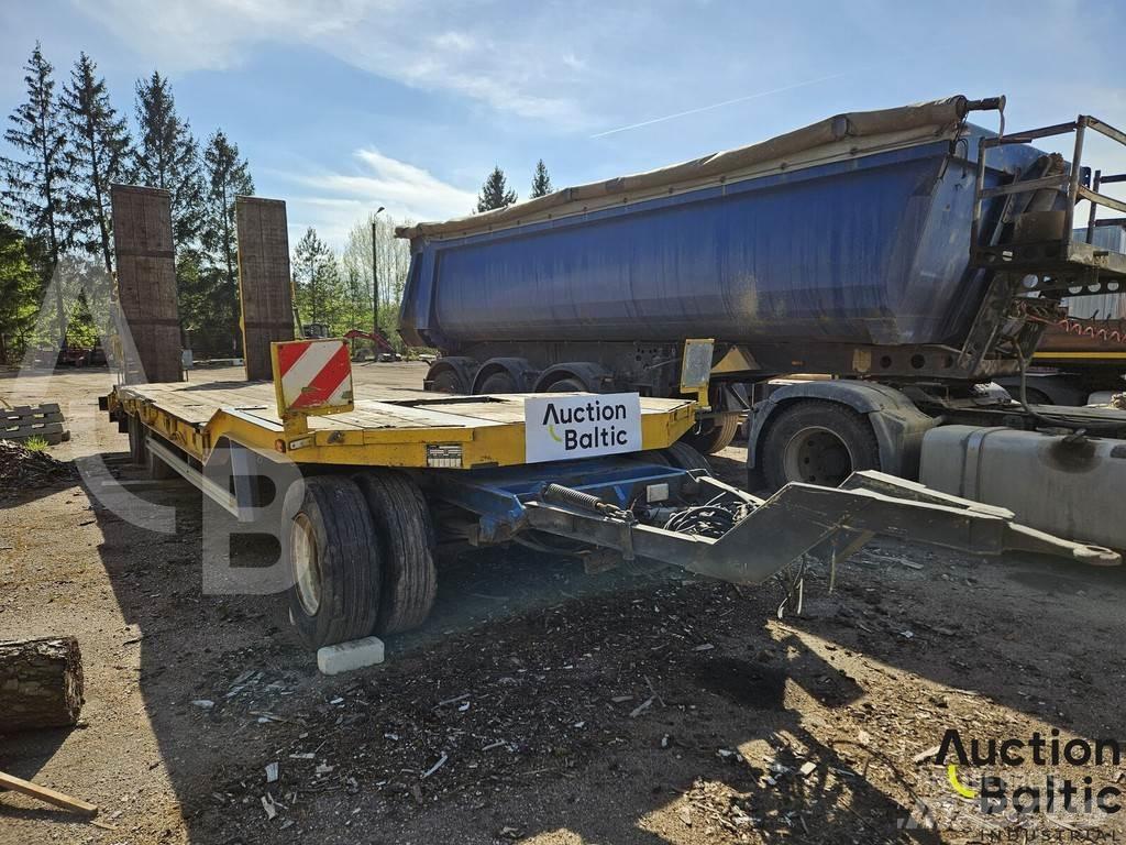 Müller-Mitteltal  Elhúzható ponyvás félpótkocsik