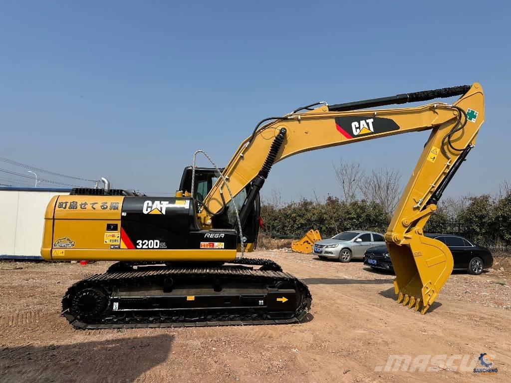 CAT 320 D L Lánctalpas kotrók