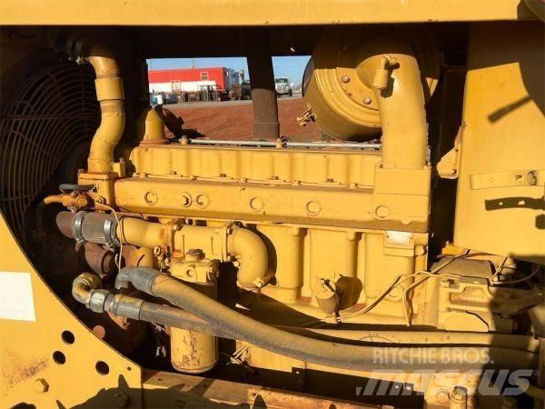 CAT 561 C PIPELAYER Csőfektető dózerek