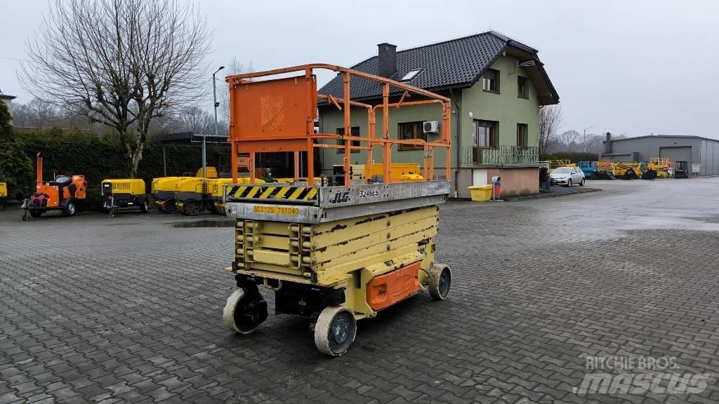 JLG 3246 ES Ollós emelők
