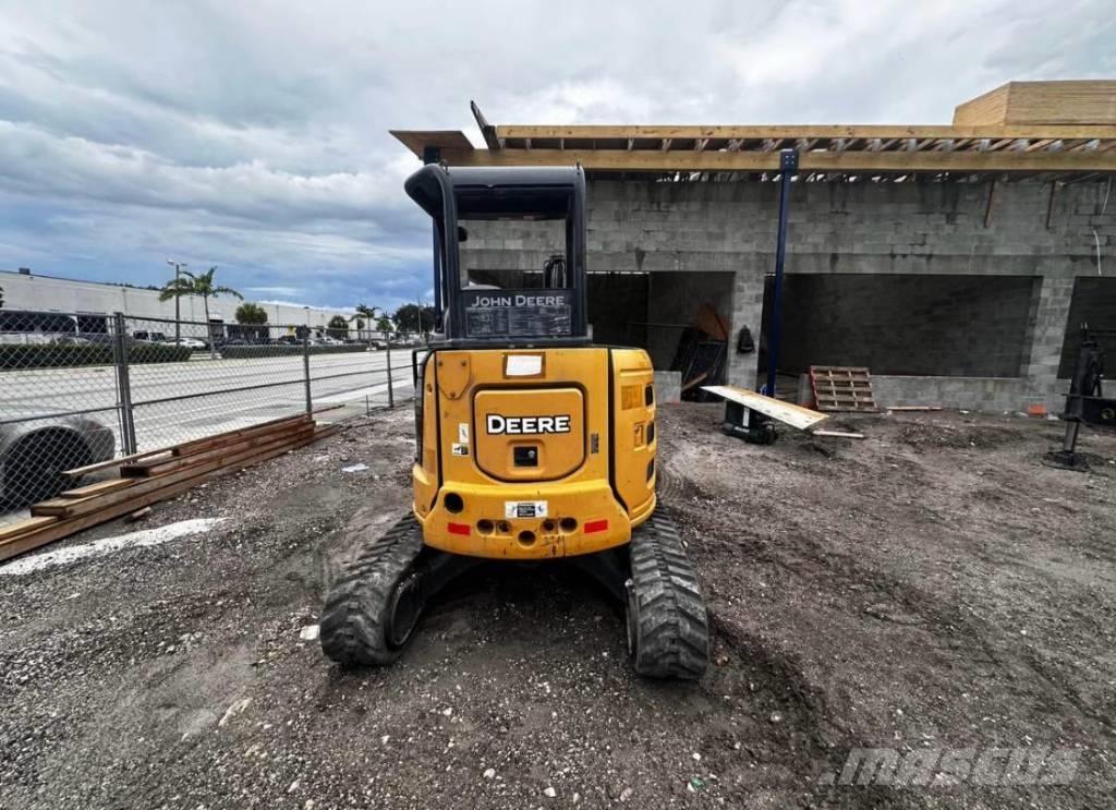 John Deere 35 G Lánctalpas kotrók