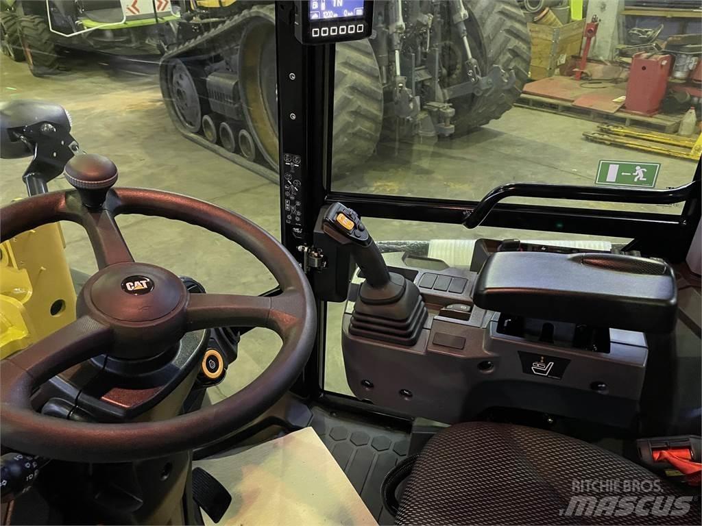 CAT 906 Gumikerekes homlokrakodók