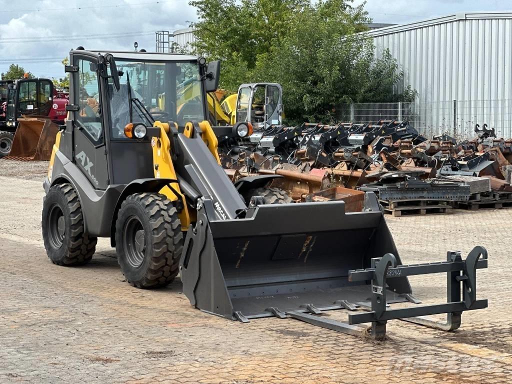 Mecalac AX 850 Gumikerekes homlokrakodók