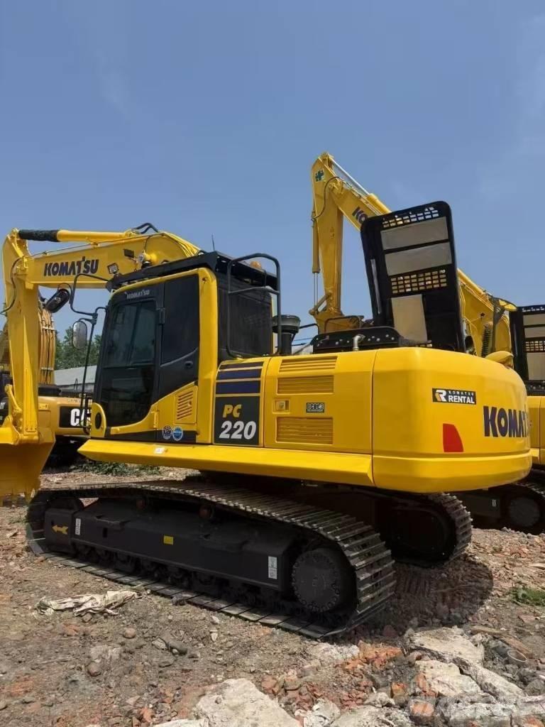 Komatsu 220LC-8 Lánctalpas kotrók