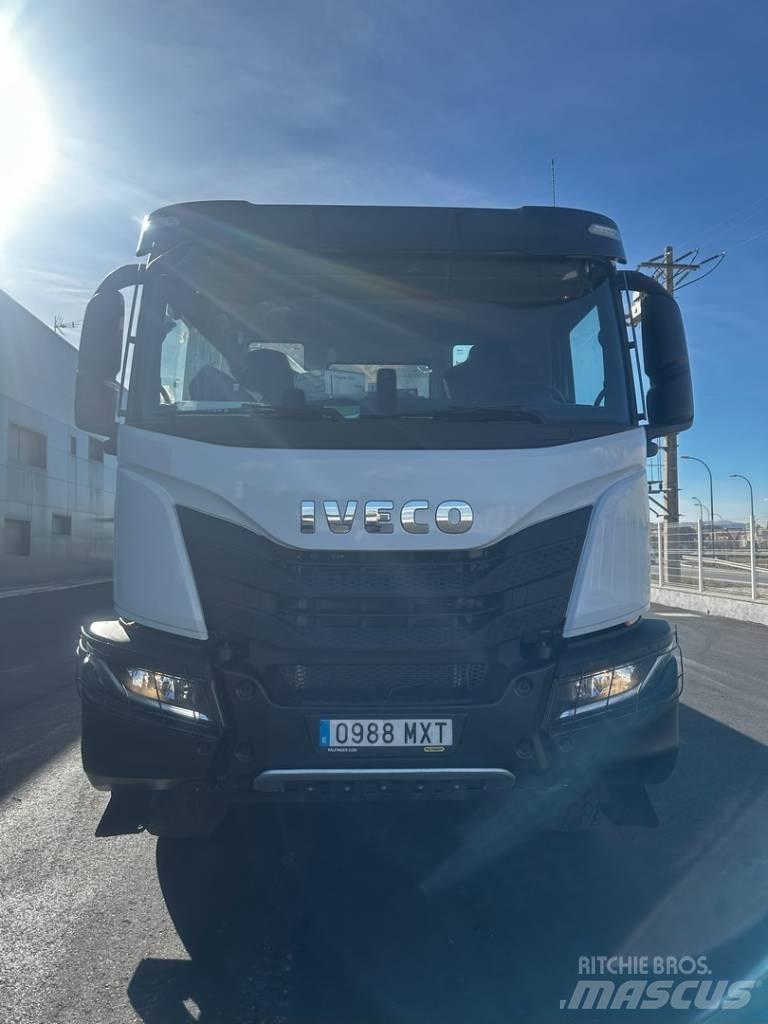 Iveco T-WAY 450 Darus teherautók