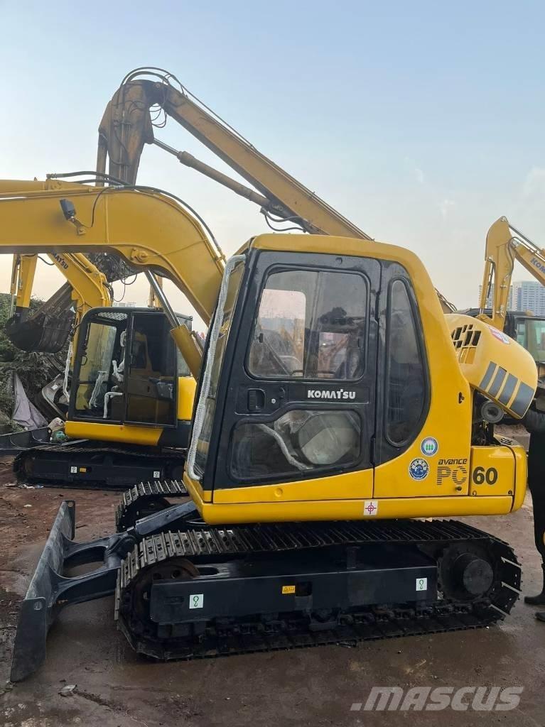 Komatsu PC 60-7 Lánctalpas kotrók