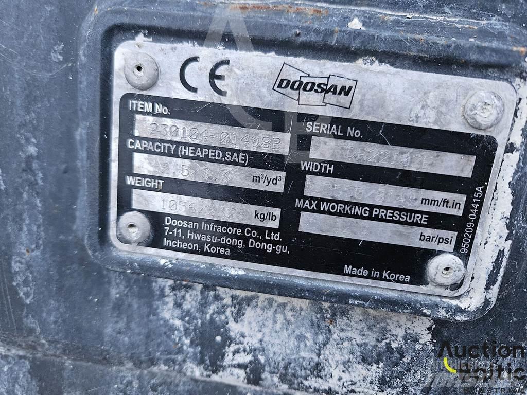 Develon DL250 Gumikerekes homlokrakodók