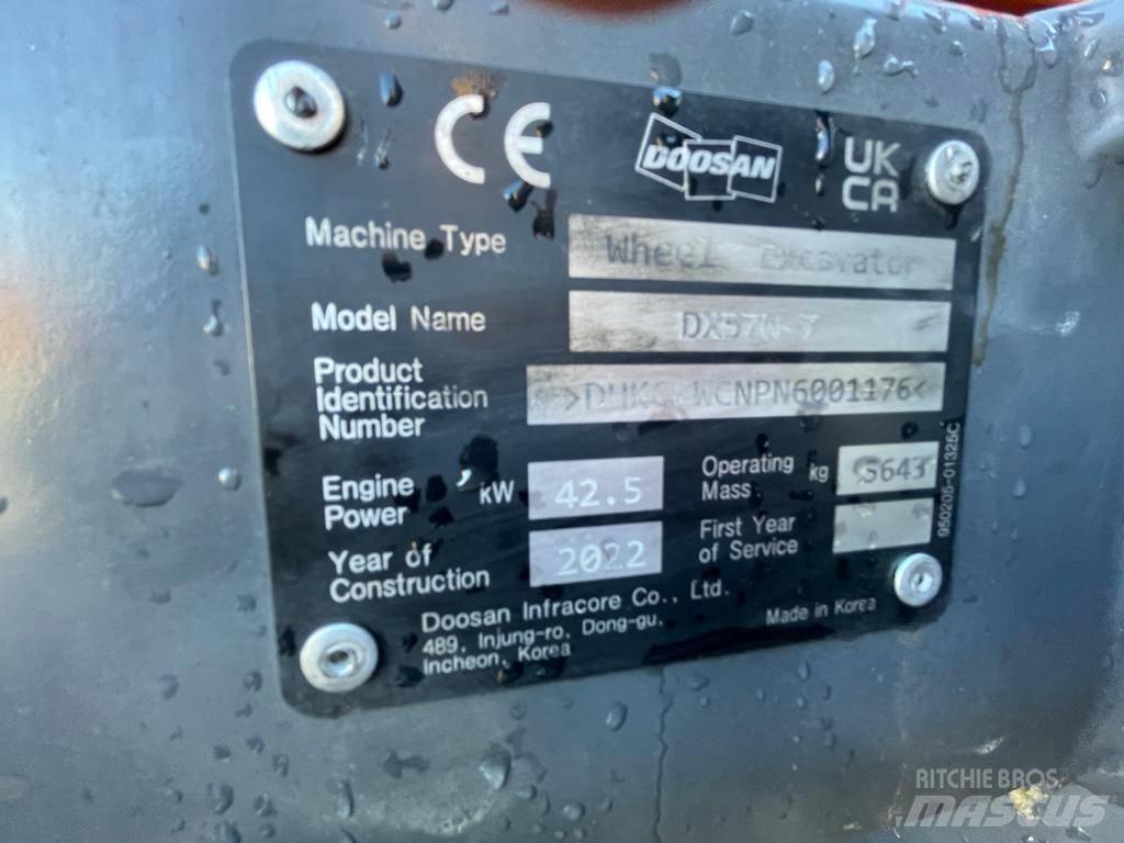 Doosan Dx57W-7 Gumikerekes kotrók