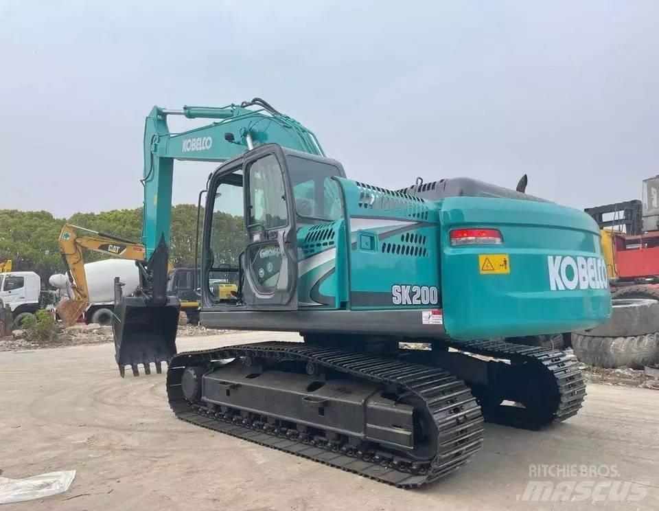 Kobelco SK 200 Lánctalpas kotrók