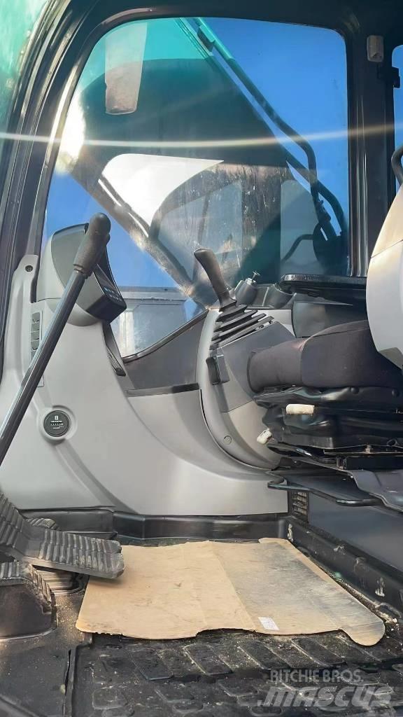 Kobelco SK 200 Lánctalpas kotrók