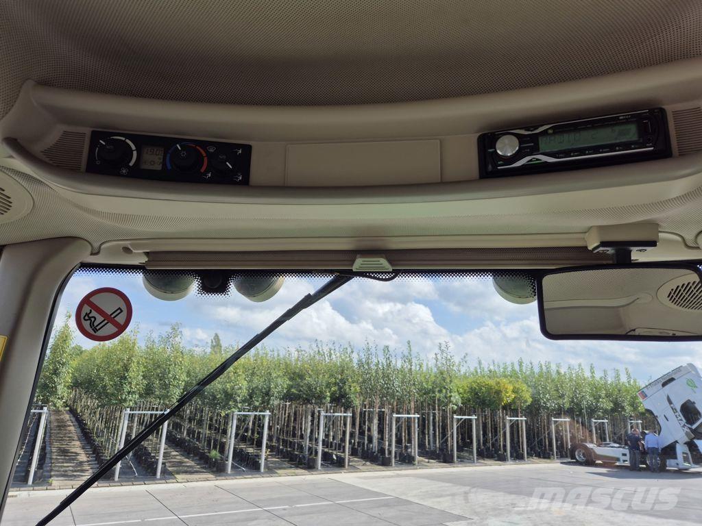 John Deere 6630 Traktorok