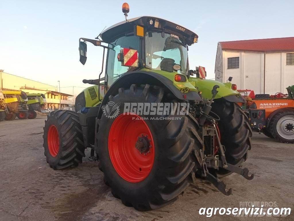 CLAAS Axion 830 Traktorok