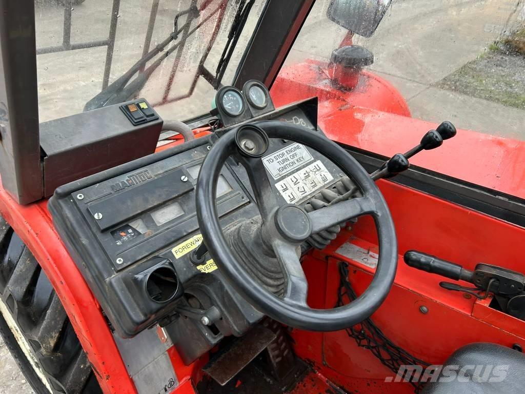 Manitou BT 420 Teleszkópos rakodók