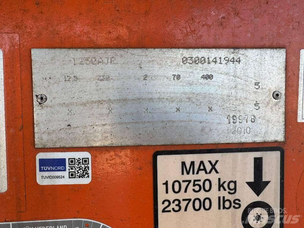 JLG 1250AJPG Karos emelők