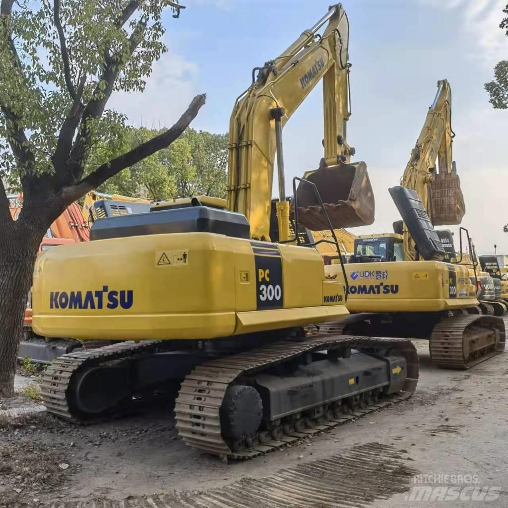 Komatsu PC 300 Lánctalpas kotrók
