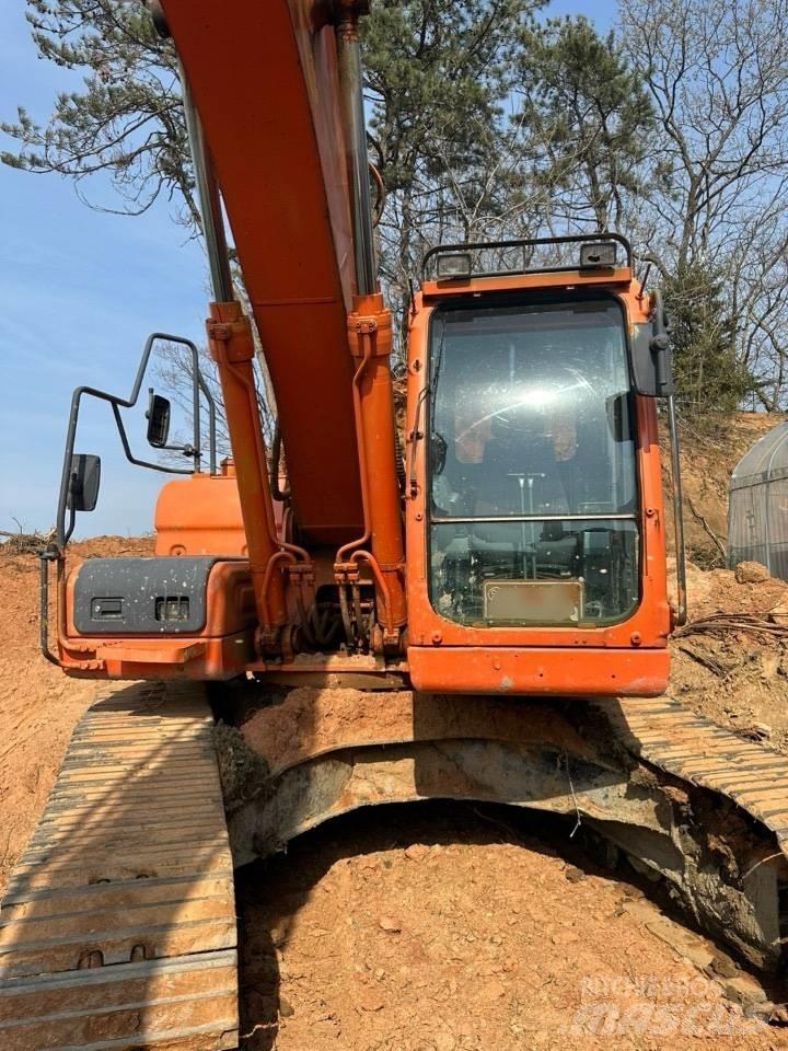 Doosan DX 220 LCA Lánctalpas kotrók