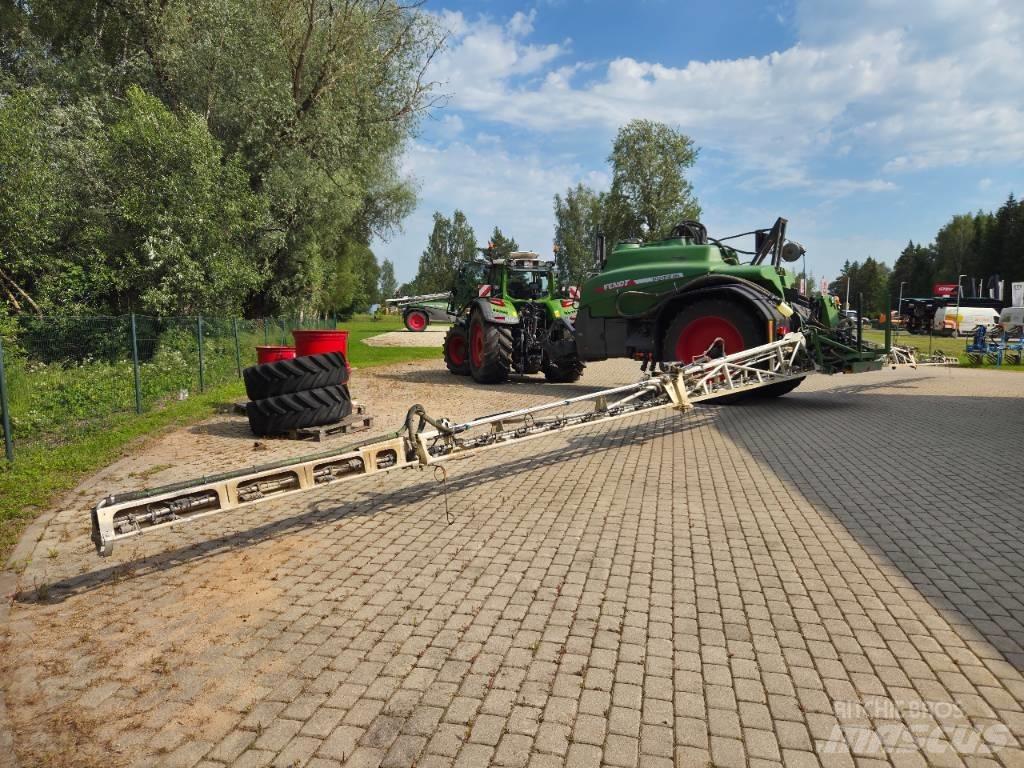 Fendt Rogator 366 Vontatott trágyaszórók