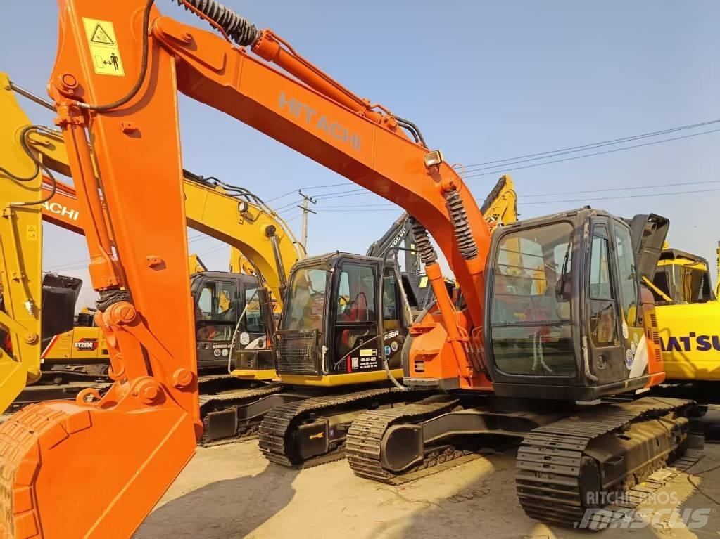 Hitachi ZX135 Lánctalpas kotrók