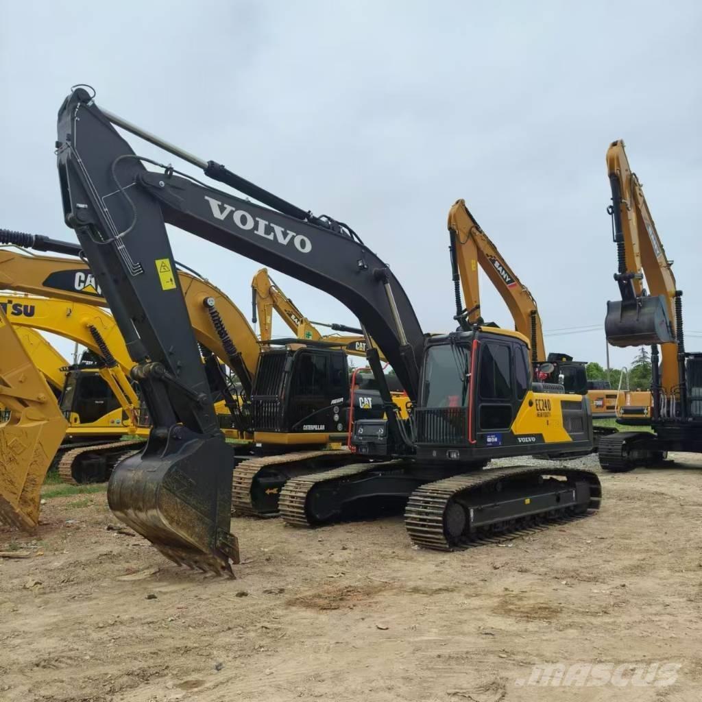 Volvo EC 240 Lánctalpas kotrók