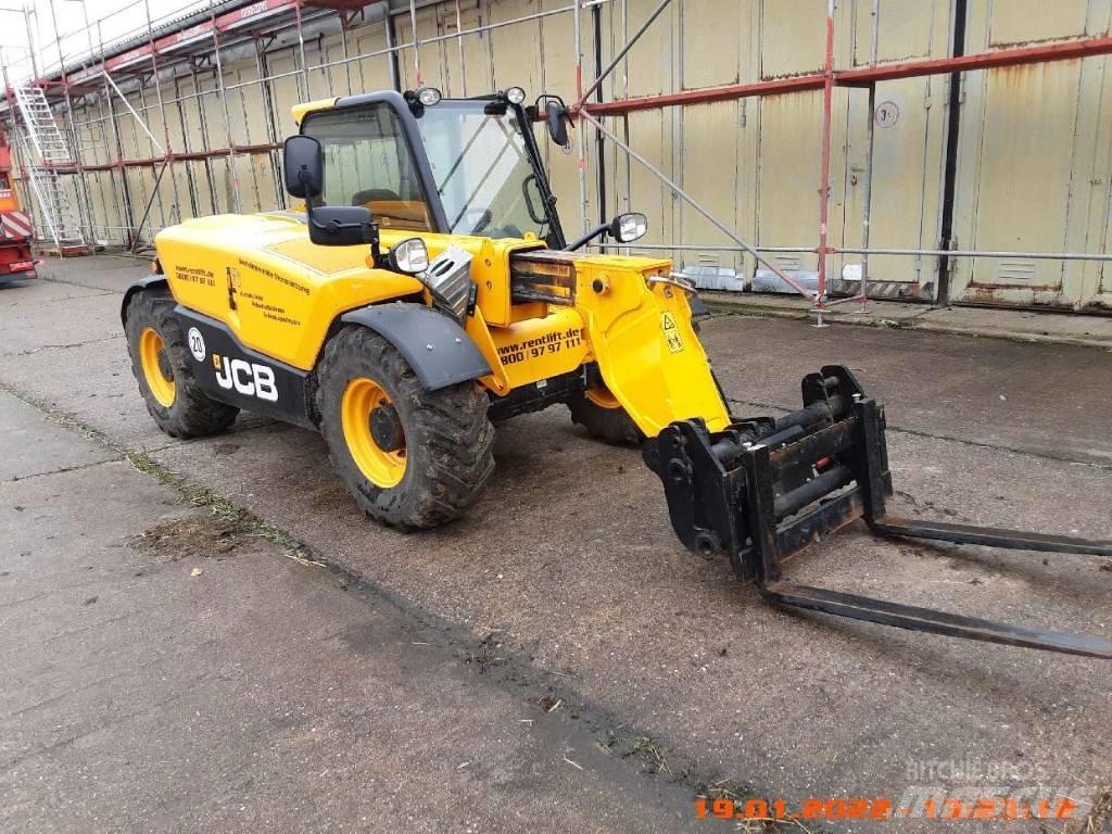 JCB 525-60 Teleszkópos rakodók