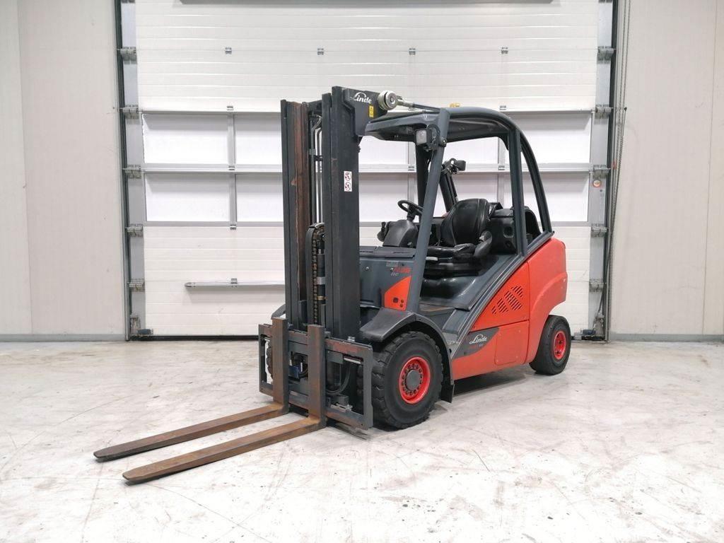Linde H35T-02 Gázüzemű targoncák