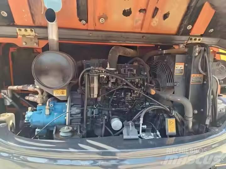 Doosan DX 80 - 9C Mini kotrók < 7t