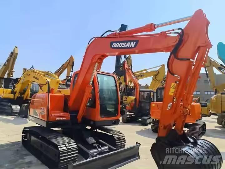 Doosan DX 80 - 9C Mini kotrók < 7t