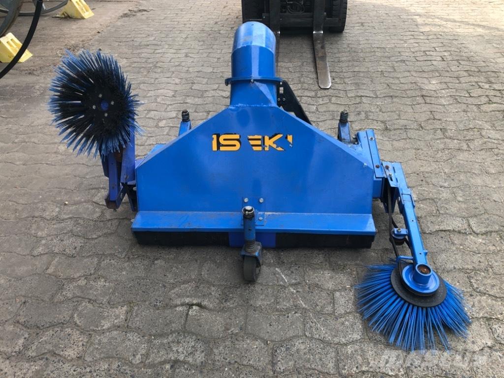 Iseki LS 100 Kompakt traktor adapterek