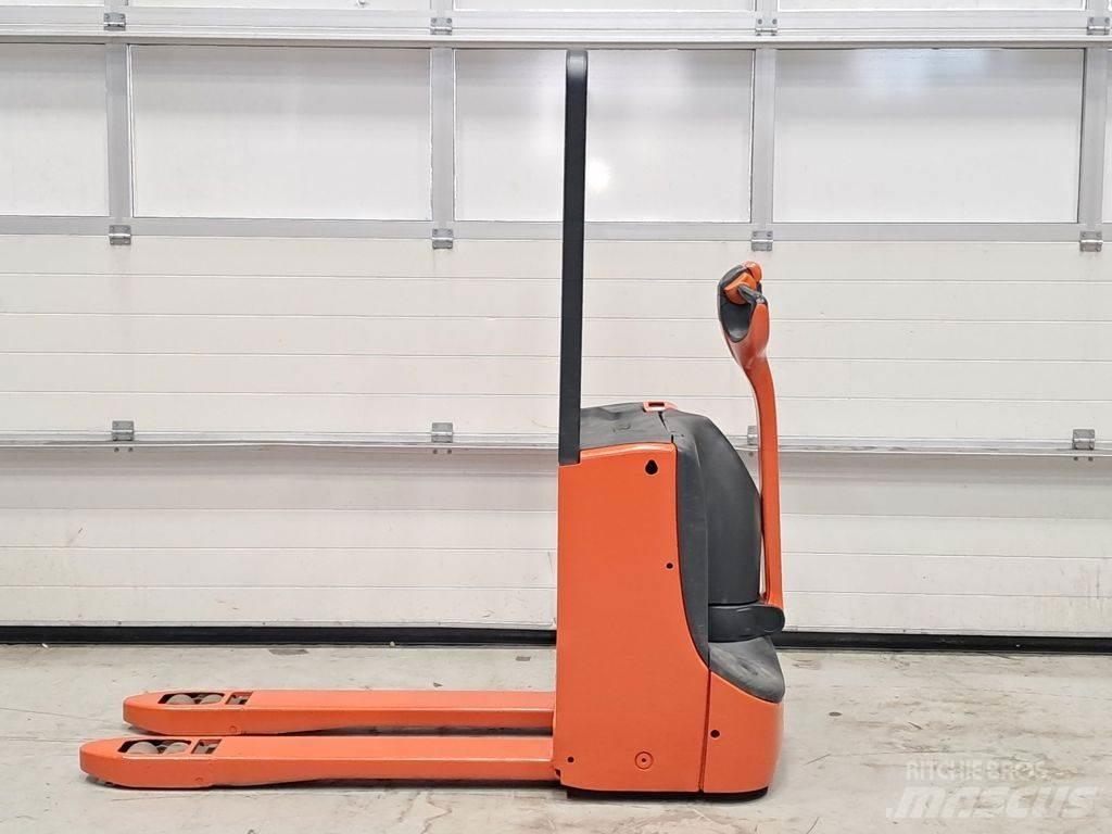 Linde T18 Alacsony emelőkocsi