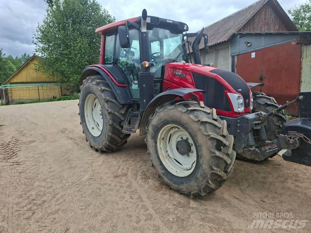 Valtra N 123 Traktorok