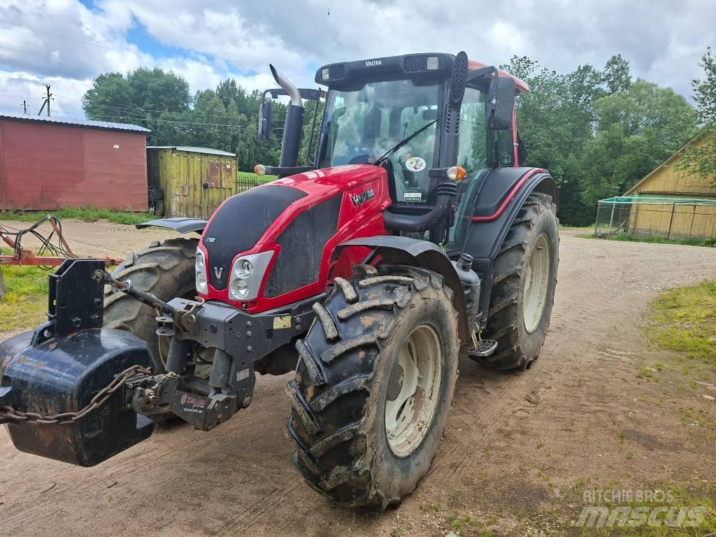 Valtra N 123 Traktorok