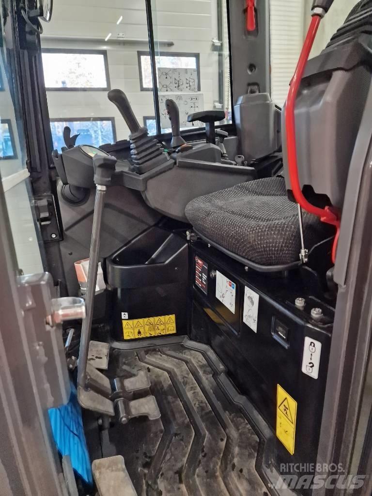 CASE CX 18 D Mini kotrók < 7t