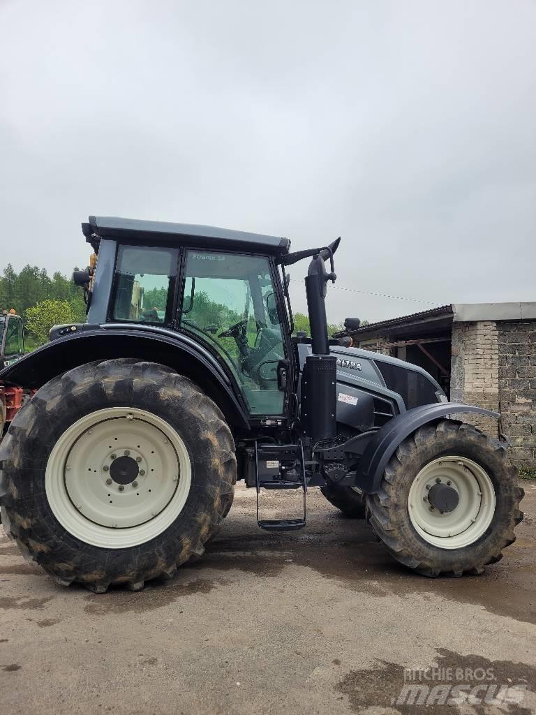 Valtra N 104 Traktorok