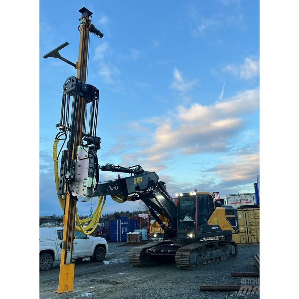 Volvo EC250-D7 Cölöp fúrók
