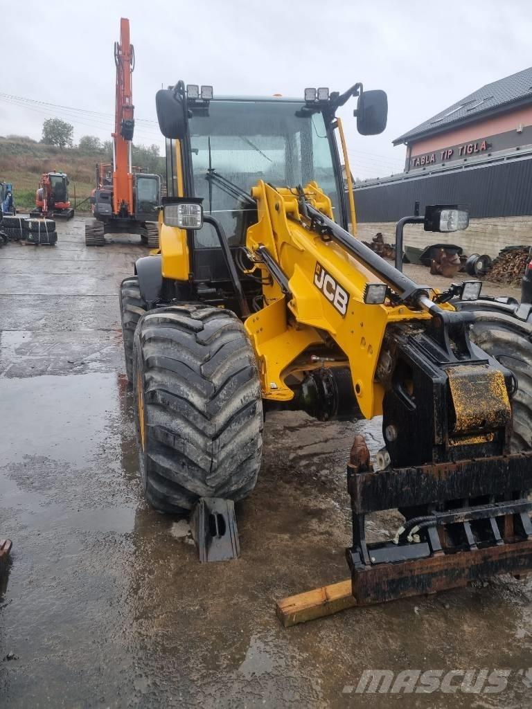 JCB TM 320S Teleszkópos mezőgazdasági rakodók