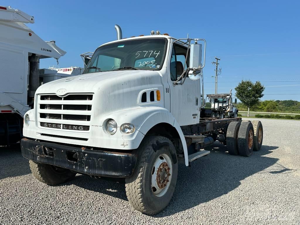 Sterling L 7500 Fülkés alváz