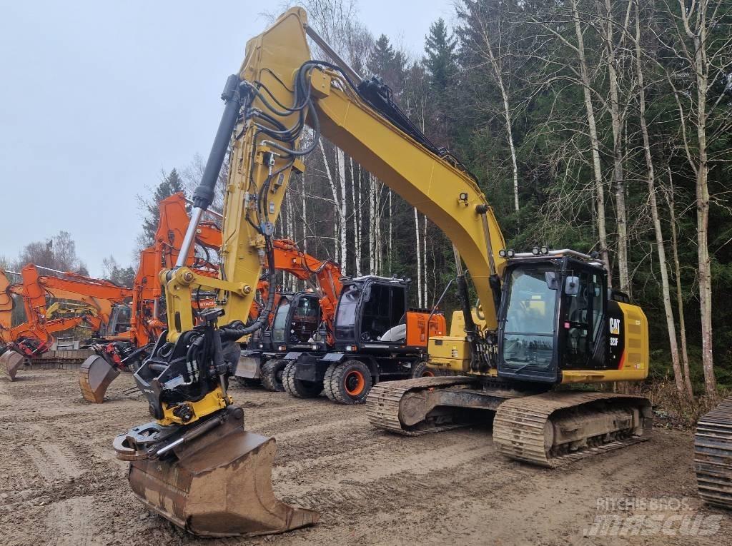 CAT 323 F L Lánctalpas kotrók