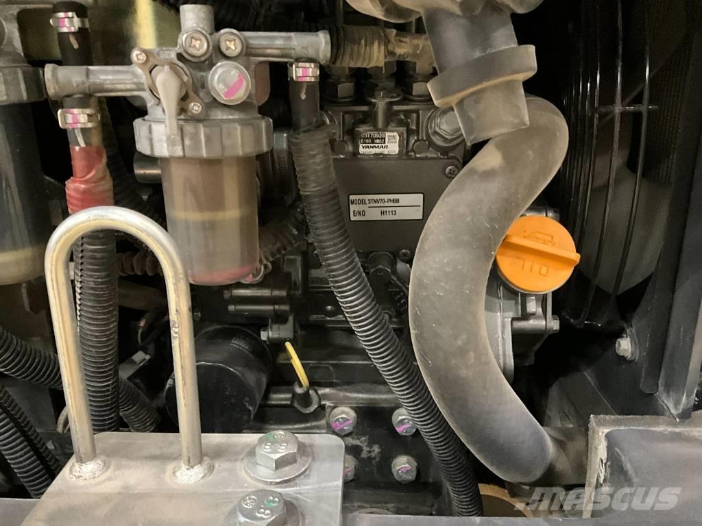 Hitachi ZX 17 U-5 Mini kotrók < 7t