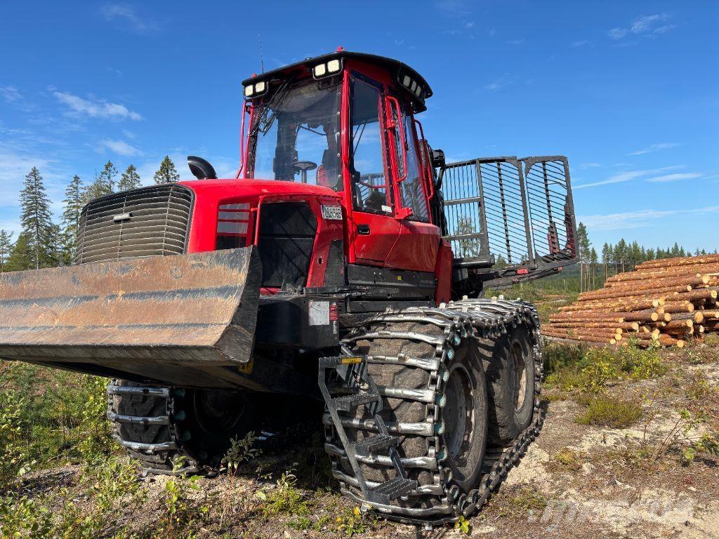 Komatsu 895 Kihordók