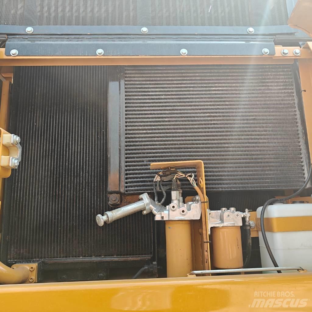 CAT 336D Lánctalpas kotrók