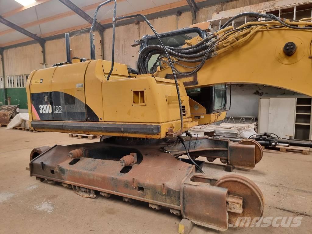 CAT 320 D FOR PARTS Lánctalpas kotrók