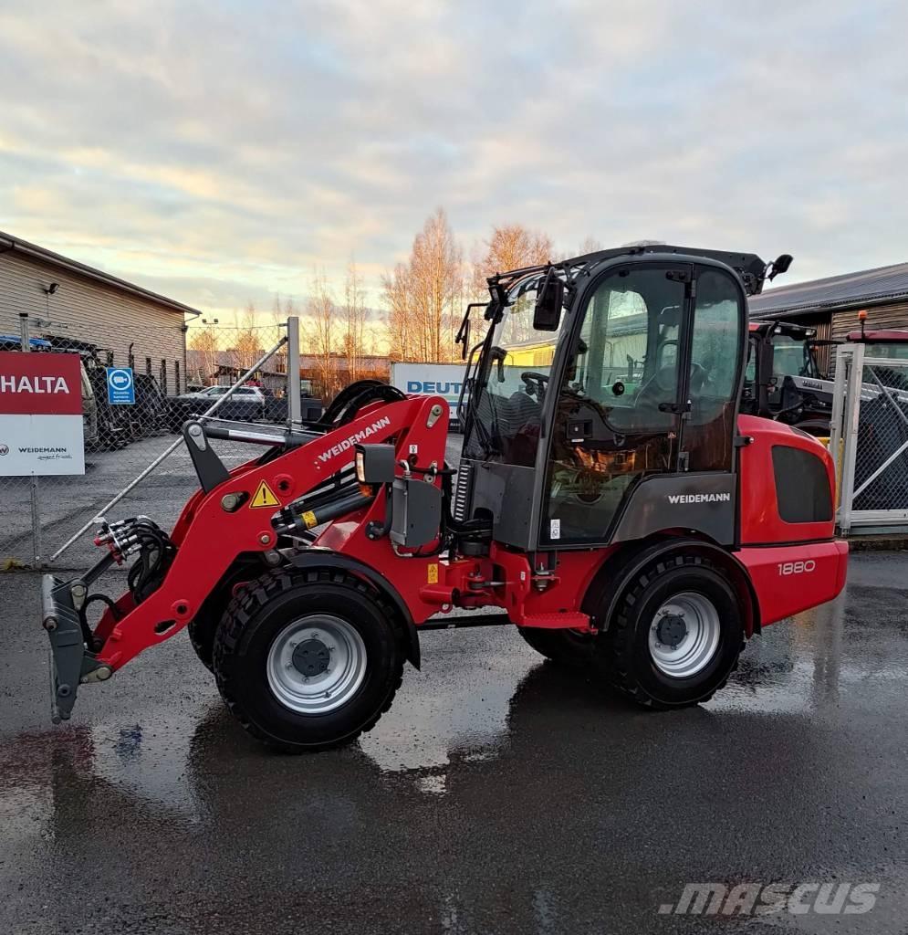 Weidemann 1880 Gumikerekes homlokrakodók