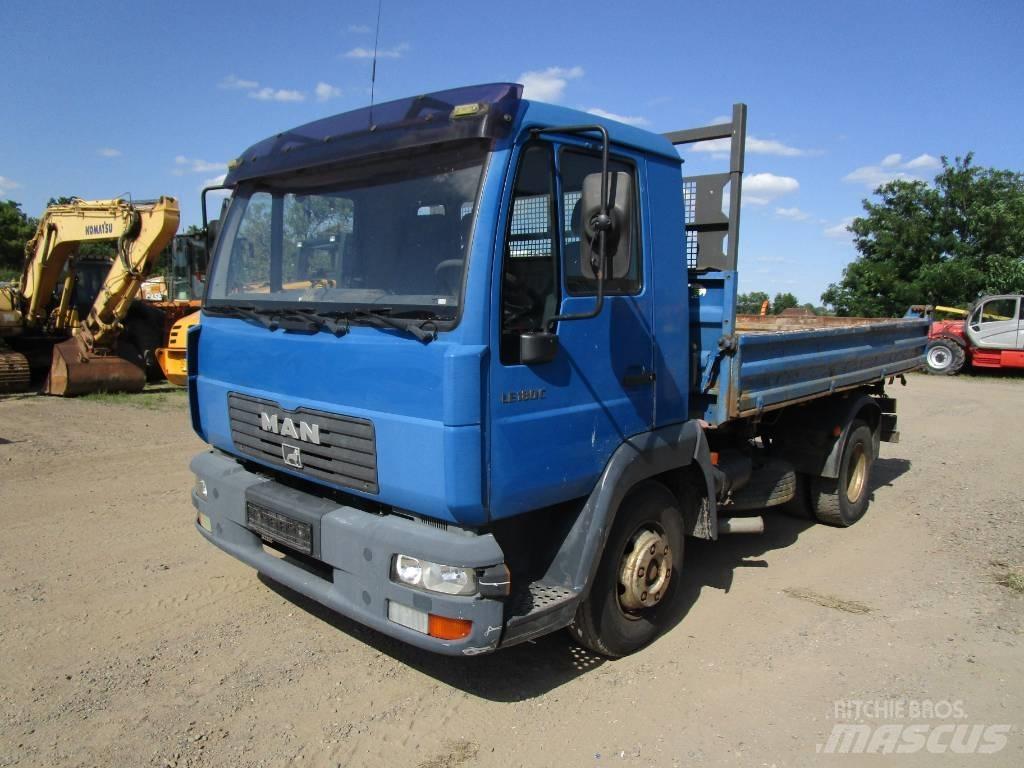 MAN LE 180C  L 2000 Billenő teherautók