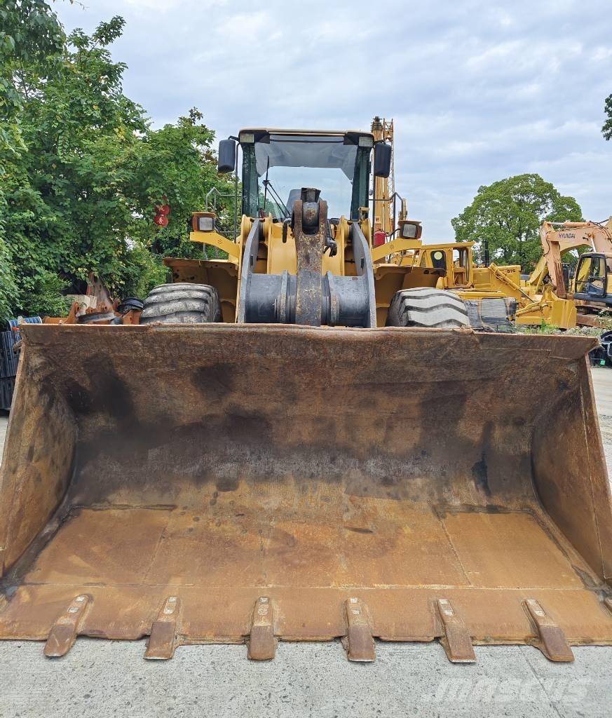 Volvo L 105 Gumikerekes homlokrakodók