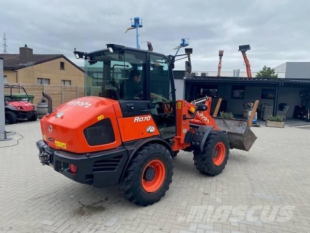 Kubota R 070 Gumikerekes homlokrakodók