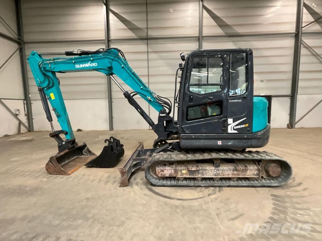 Sunward SWE 90 UF Közepes (midi) kotrók 7 t - 12 t